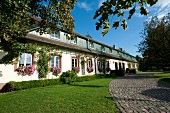 View of Romantik Hotel Linslerhof in Saarlouis, Saarland