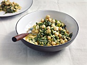 Chickpea spinach curry in bowl