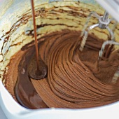 Kochkurs, Schokolade der Masse zufügen, Step 1