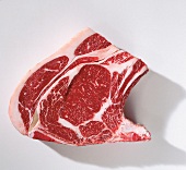 Fleisch, Steak vom Rind aus der Hochrippe, durchwachsen