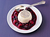 Desserts, Panna Cotta mit Waldbeeren