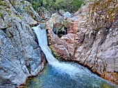 Sardinien, Barbagia, Supramonte, Wasserquelle, Wasserfall