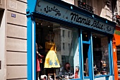 View of second hand vintage shop Manie Blue