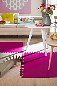 Puzzle felt carpet in pink with table