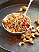 Close-up of sweet chili cashews in bowl