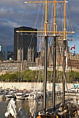 Kanada, Montreal, Boote am Quai Jacques-Cartier, Segelschiff