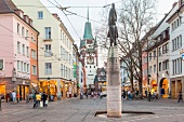 Freiburg, Bertoldsbrunnen, Martinstor, Kaiser-Josef Strasse
