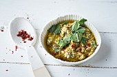Mint pesto with ginger and cashew nuts