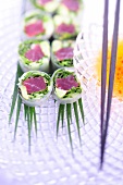 Reispapierröllchen mit Thunfisch (Asien)