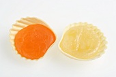Orange and lemon jelly served in seashells