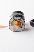 Maki-Sushi mit Avocado