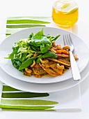 Spinat-Halloumi-Salat mit Kürbis und Cashews