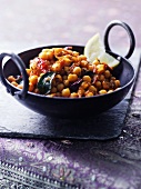 Chickpeas with chilli peppers (India)