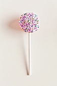 Zuckerperlen-Cake Pop