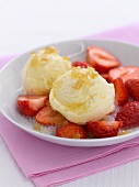 Vanilla ice-cream with strawberries