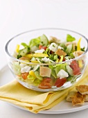Griechischer Salat mit Croûtons