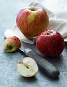 Apples and a knife