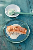 Salmon fillet with pine nuts on a vermouth and tarragon sauce
