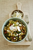Fettucine with courgettes, walnuts and ricotta