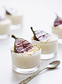 Cream with figs and caramel