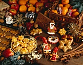 Weihnachtsstilleben mit Mandarinen und Plätzchen