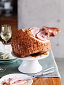 Roast ham with maple syrup and cloves (Christmas)