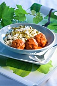 Meatballs with vine leaf rice