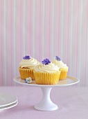 Lemon curd cupcakes