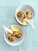 Scallops with lemon and coriander
