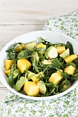 Rocket salad with avocado and mango