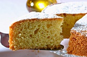 Pan di Spagna all'olio d'oliva (olive oil cake, Italy)