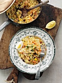 Kedgeree (anglo-indisches Reisgericht mit Fisch und Ei)