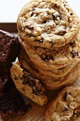 Chocolatechip Cookies und Brownies