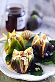 Fresh figs filled with gorgonzola, walnuts and honey