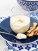 White chocolate mousse with pear chips
