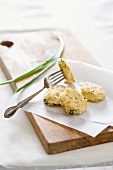 Rice and mozzarella cakes with spring onions