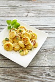 Gnocchi with cheese and basil
