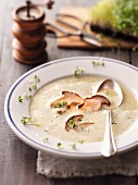 Cress soup with porcini mushrooms
