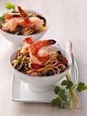 Oriental noodle salad with prawns