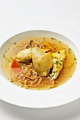Chicken soup with wholemeal pasta