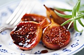 Baked figs with balsamic vinegar