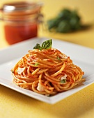 Spaghetti al pomodoro (pasta with tomato sauce, Italy)