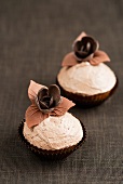 Cupcakes with flower decorations