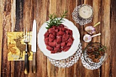 Raw venison goulash, dried figs, garlic and beer