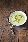 Pea soup with croutons