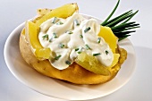 Baked potato with quark and chives