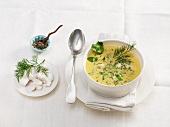 Braised cucumber soup with dill
