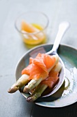 White asparagus with smoked salmon