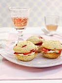 Strawberry whoopie pies