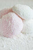 Marshmallows with grated coconut